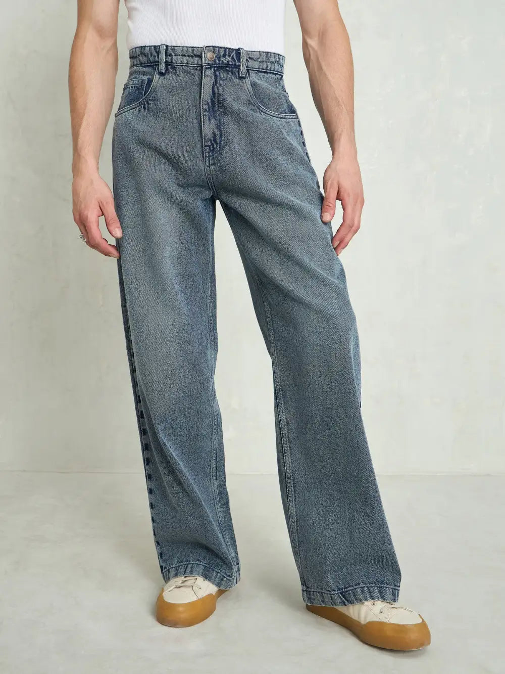 Men Basic Wide Leg Jeans